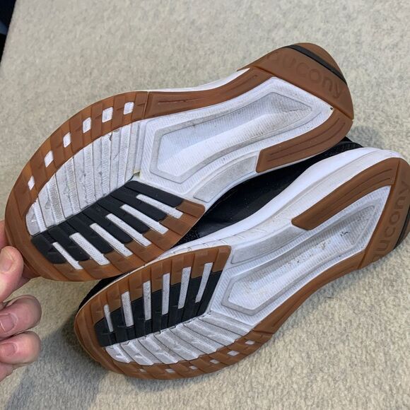 SAUCONY, REACT 2U+, ladies slip on sneakers, size 8 - Picture 5 of 7